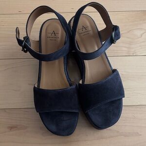 Aquatalia Women's Navy Blue Suede Platform  Sandals